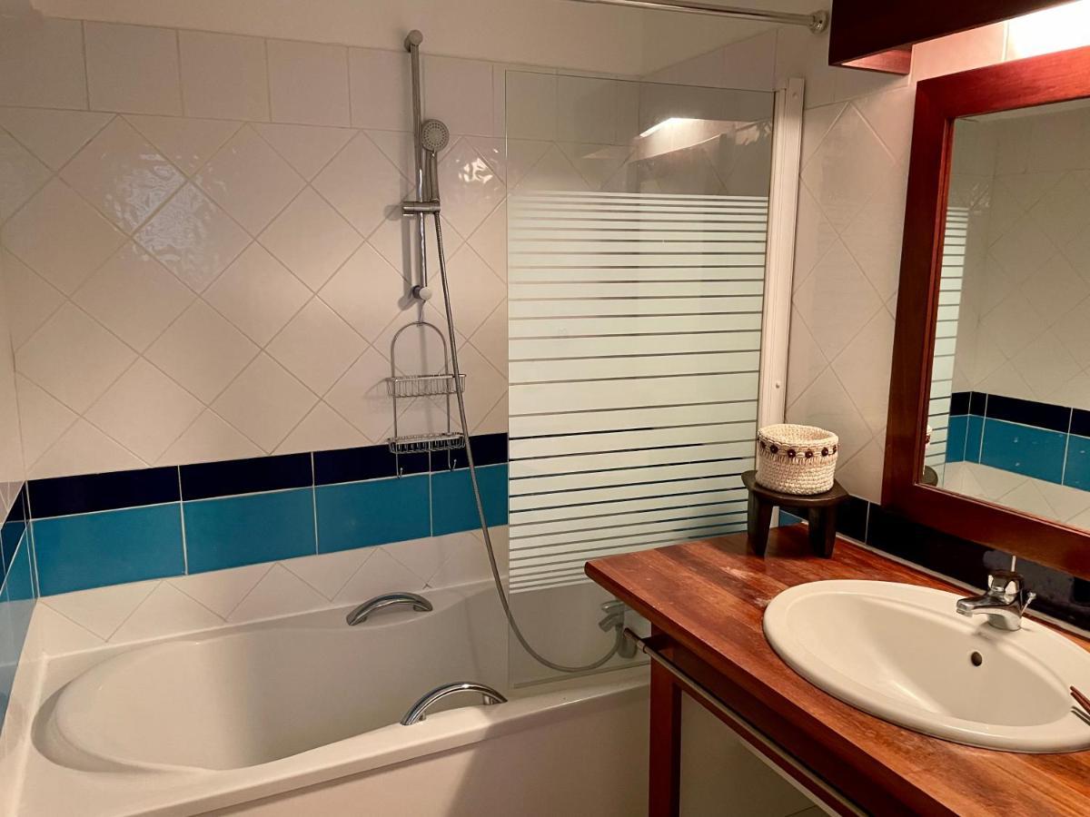 Cauris Lodge Du Marisol Vue Mer Acces Direct Plage Avec Citerne D Eau 哥西尔 外观 照片